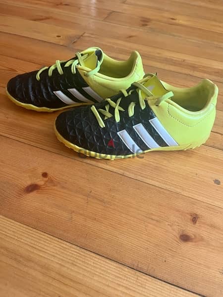 Adidas original football shoes size 30.5 2