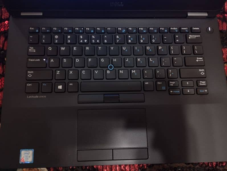 dell latitude E7470 1