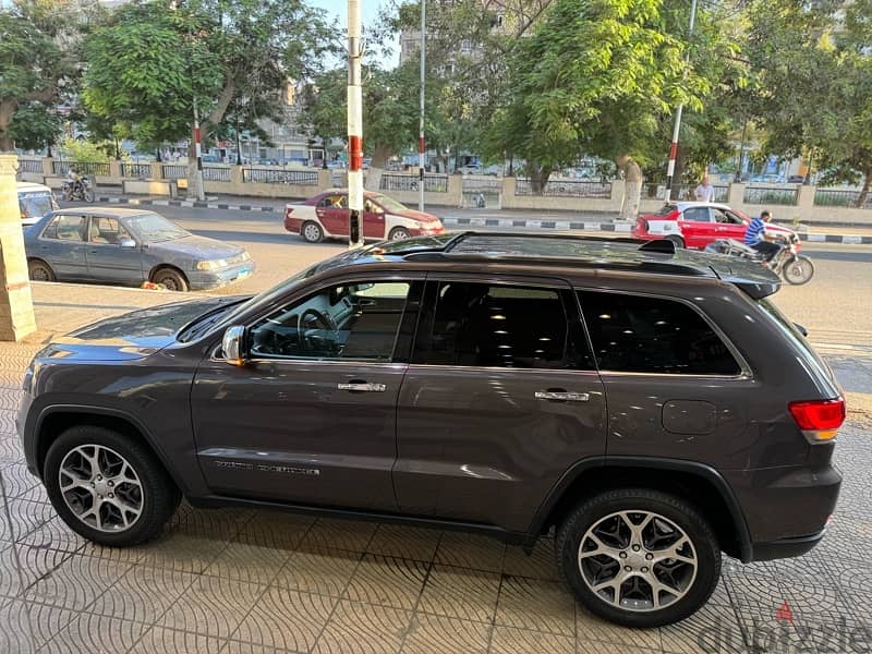 JEEP GRAND CHEROKEE LIMITED  2021 KM 29000 ONLY WAKEL  فابريكه  صيانات 3