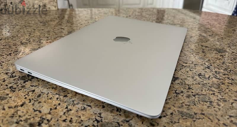 Macbook Air 13-Inch 1