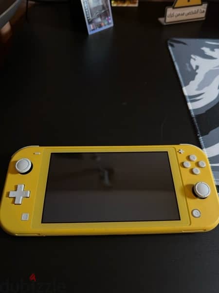 Nintendo switch lite نينتيندو سويتش لايت 1