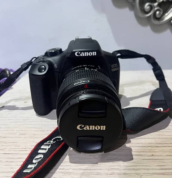 camera canon 1300D 4