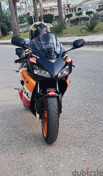 cbr1000