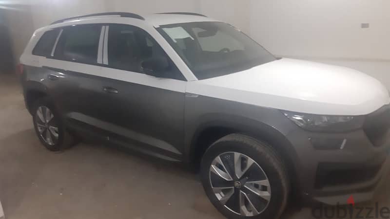 Sport 7 Seats Skoda Kodiaq 2023, Imported 4