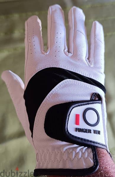 Golf Gloves for Left-handed Golfers 1