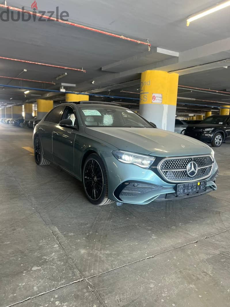 مرسيدس بنز E200 amg 2024 3