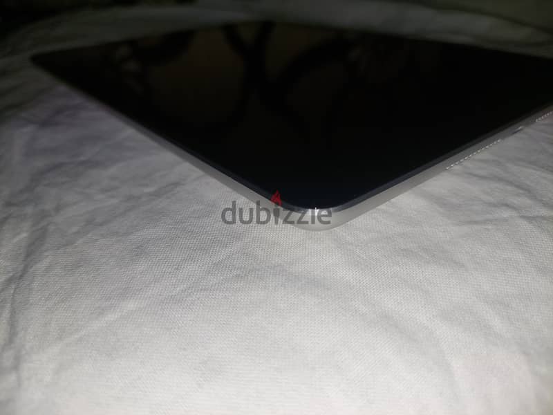 ايباد ipad 9  بطارية 100 % 64 جيجا 5