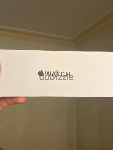 Apple Watch SE (Gen 2) 44mm midnight كسر زيرو بطاريه ٩٩٪؜ 0