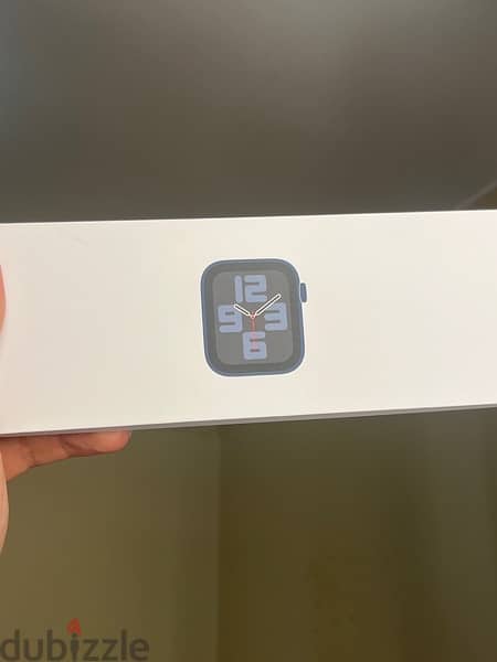 Apple Watch SE (Gen 2) 44mm midnight كسر زيرو بطاريه ٩٩٪؜ 7