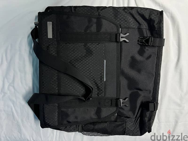 New Samsonite shadow messenger  شنطه لاب سامسونايت جديده بالضمان 2