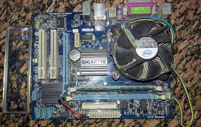 بندل gigabyte g41 + coure2dou + ram 4 giga 0