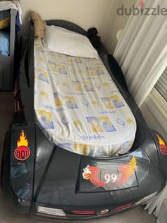 CAR BED