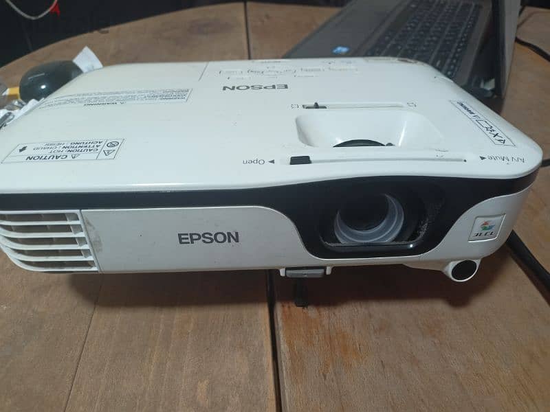 Epson EB-X14 Projector 1