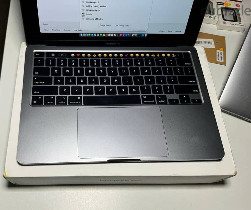 MacBook Pro (13-inch, M1, 8-core CPU , 8-core GPU ,SSD 256GB,Ram 8GB) 5