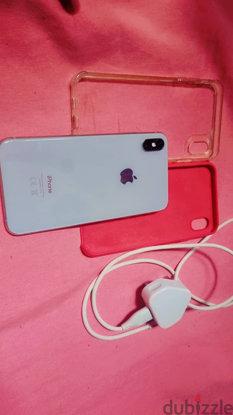 أيفون xs max 1