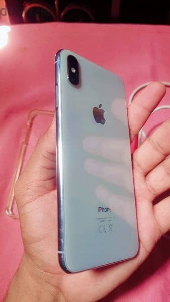 أيفون xs max 4