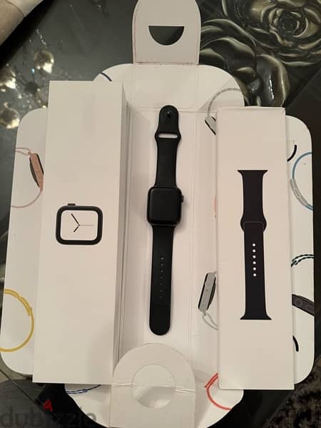 Apple Watch Series 4 44mm 0