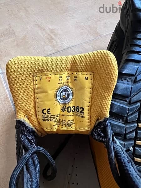 Caterpillar safety boots 6