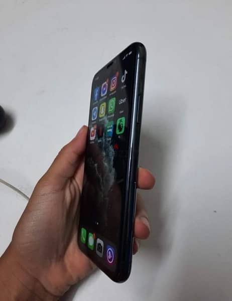 Iphone 11 pro 256GB Perfect condition 0