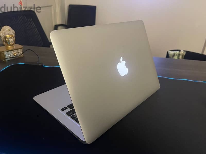 Macbook air 2014 good condition 1