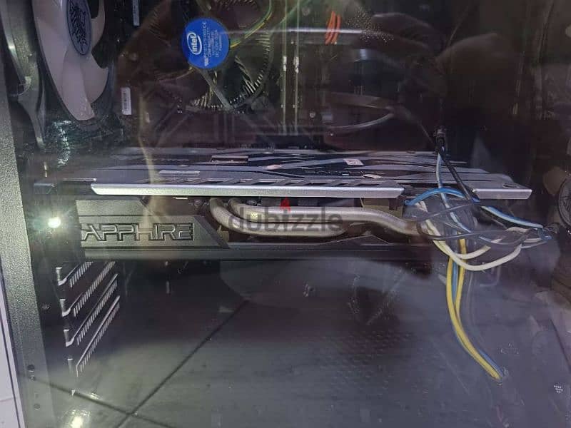 كومبيوتر بحاله الزيروو استخدام ست شهور بكارت sapphire rx 580 8g 0