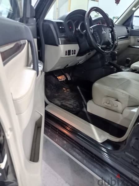 ميتسوبيشي باجيرو ٢٠٢١ للايجار بسائق و بدون- Mitsubishi Pajero for rent 5