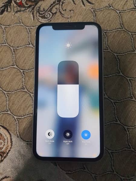 iPhone XR 5