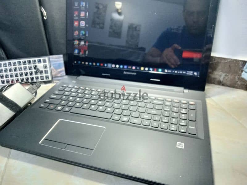 Lenovo laptop جيل سابع وكارت شاشه R6 8