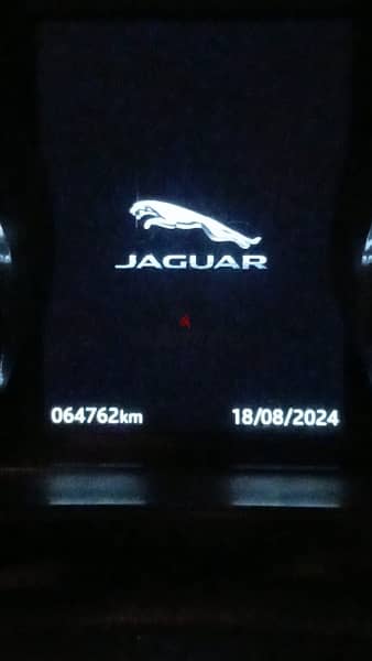 Jaguar XF 2018 4