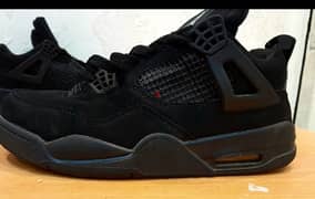 Air jordan 4 Black cat   اير جوردون ٤ بلاك كات