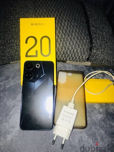 موبيل M-HORSE CAMON 20 3