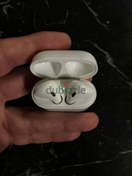 Apple AirPods 2nd Ge -  ابل ايربودز مع غطاء الجيل الثاني 4