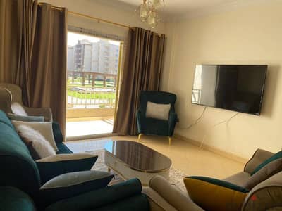 للإيجار شقة مفروشه كمبوند وصال أمام مدينتى Madinty furnished apartment