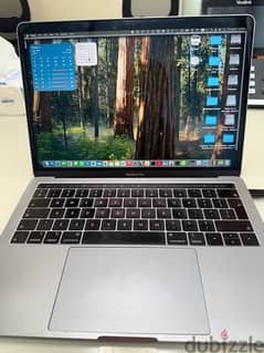 Macbook Pro i5 2018 with Touchbar 256GB SSD / 8GB RAM