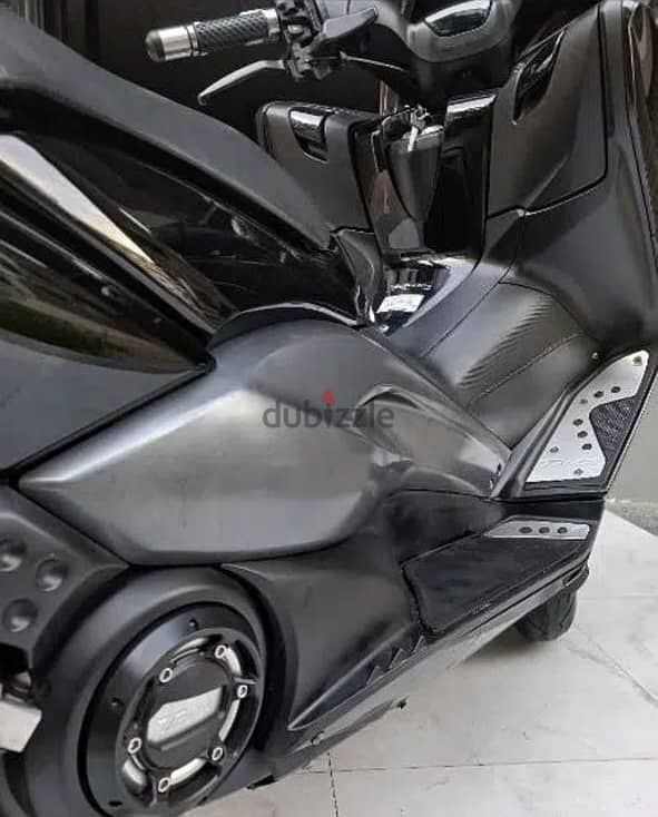 Yamaha tmax from Japan only 15.000 km new 10