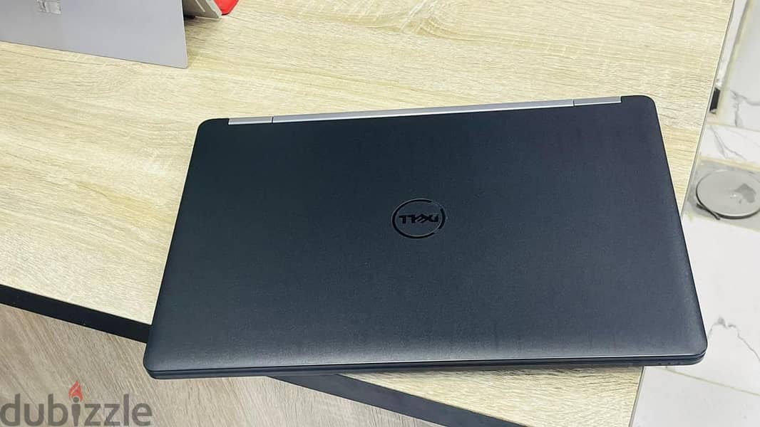 DELL Latitude E 5570 2