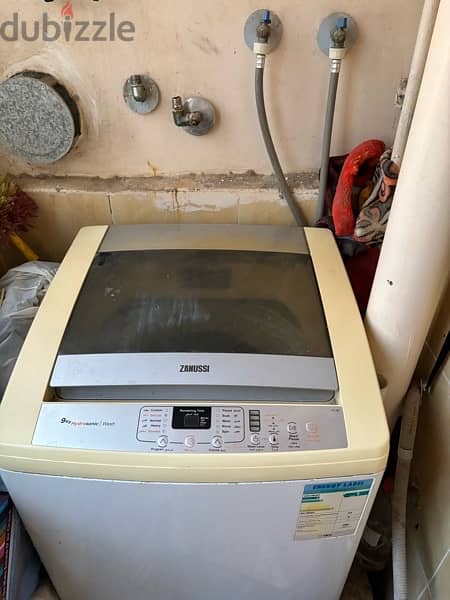 غسالة زانوسي 9KG فوق أتوماتيك   Zanussi top loaded 1