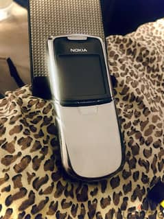 Nokia 8800 Classic Silver Titanium  نوكيا ٨٨٠٠ 0