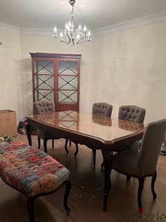 Used Dinning Room