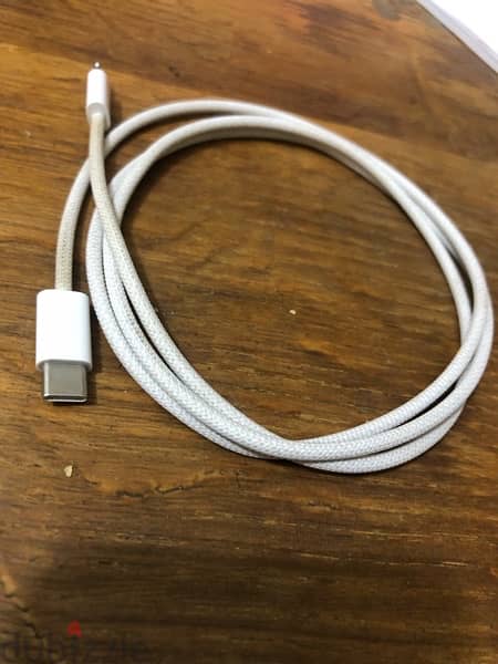 cable apple original type c to lightening 1