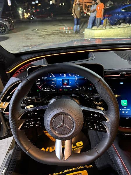 Mercedes-Benz E300 2024 11