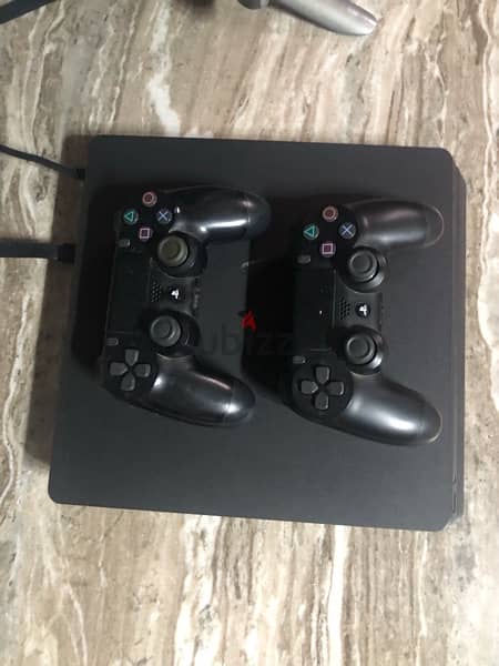 ps4 slim 2