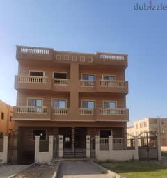 Duplex for sale, 330 m in front, in a villa in the neighborhoods of Shorouk City, in installments over one year 0