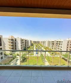 For sale, an apartment of 170 square meters, immediate receipt, finished, with air conditioning, in the Fifth Settlement, in installments 0