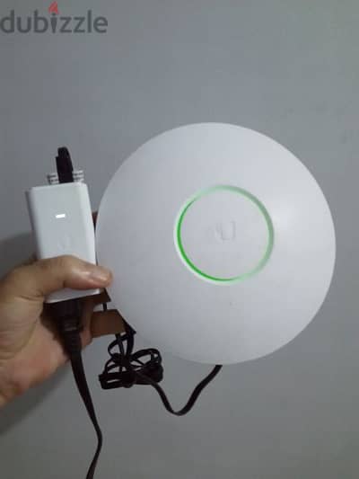 Ubiquiti UniFi AP-LR Long Range Access Point اكسس يوبيكويتي 500 مستخدم