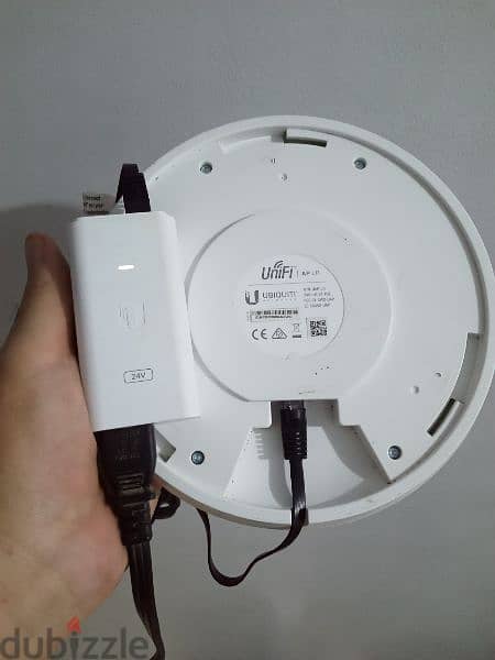 Ubiquiti UniFi AP-LR Long Range Access 
Point
اكسس بوينت يوبيكويتي 1