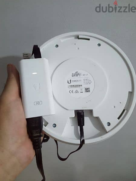 Ubiquiti UniFi AP-LR Long Range Access  Point  يوبيكويتي يونيفاي 1