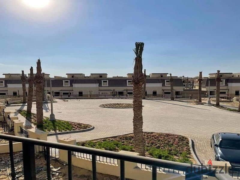 For a limited time in Saray, prime location villa for sale with a discount of up to 42%, direct on the Suez Road, directly in front of Madinaty 8