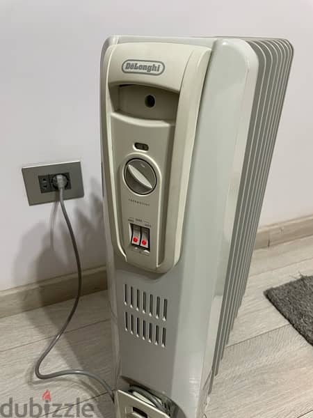 دفاية زيت ٨ رياش Delonghi 1