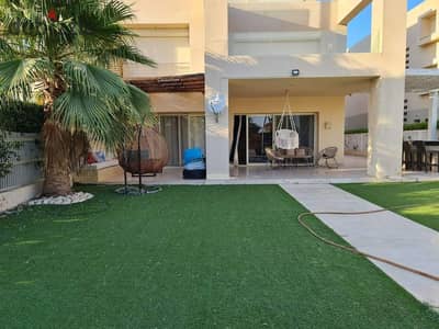 Immediate delivery of the last duplex with a private garden in Hacienda Bay, fully finished, featuring 4 rooms with a lake view, along with Palm Hill
                                title=